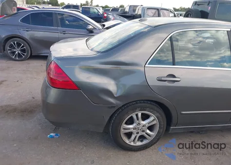 2006 Honda Accord 2.4 Ex z USA, uszkodzony, nr VIN 1HGCM568X6A012530